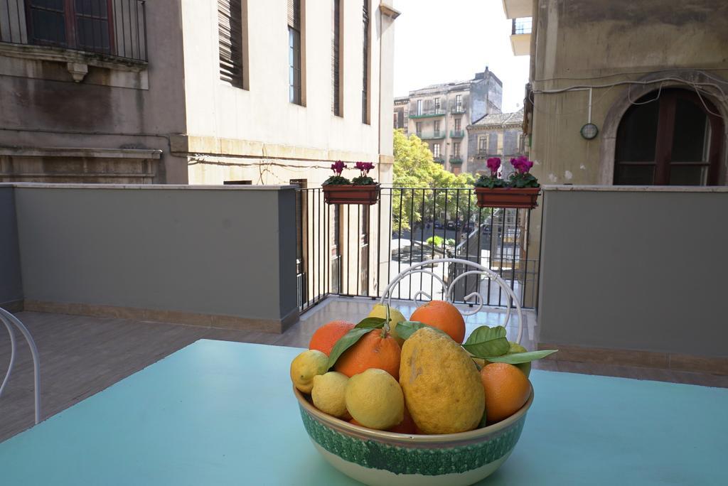 Palazzo Clarenza Di San Domenico Villa คาตาเนีย ภายนอก รูปภาพ