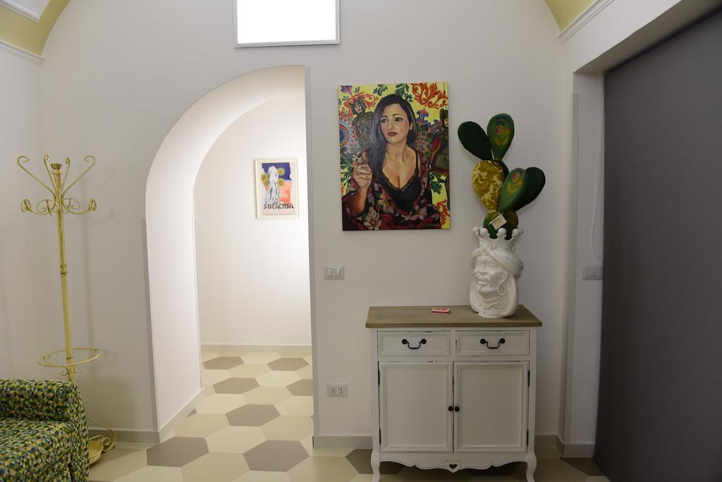 Palazzo Clarenza Di San Domenico Villa คาตาเนีย ภายนอก รูปภาพ